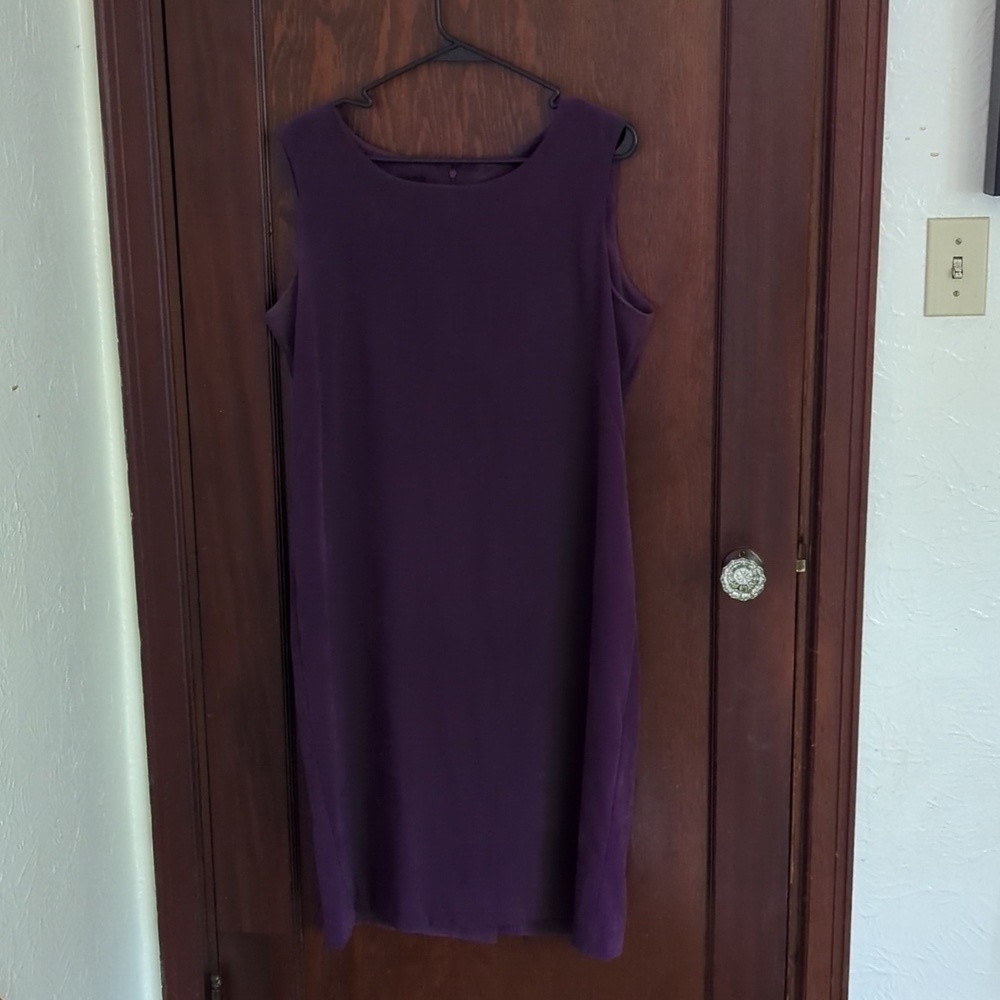 Leslie Fay Plum Sleeveless Straight Sheath Dress Size 16 Petite